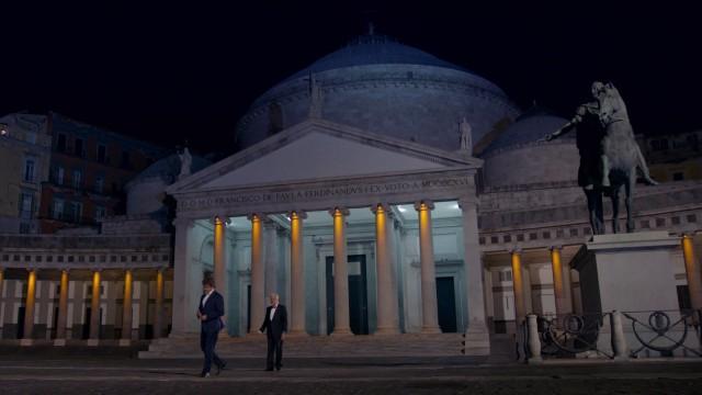 Stanotte a Napoli