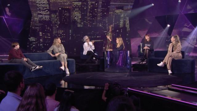 Christine Beaulieu, Louise Latraverse, Sarah-Maude Beauchesne, Chloée Deblois et on s’entretient avec Pierre Lapointe et Nicolas Party, dans le cadre de l’exposition L’heure mauve