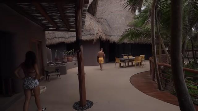 Un Croûton se blesse gravement à la villa... (un médecin l'opère)