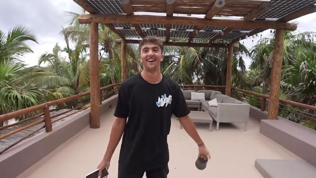 Inoxtag a écrit une musique pour la sirène et la chante !