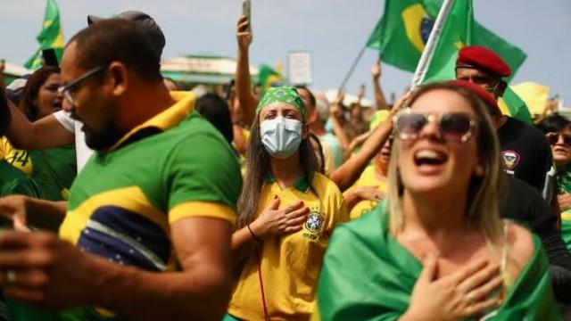 Pelados em Brasília