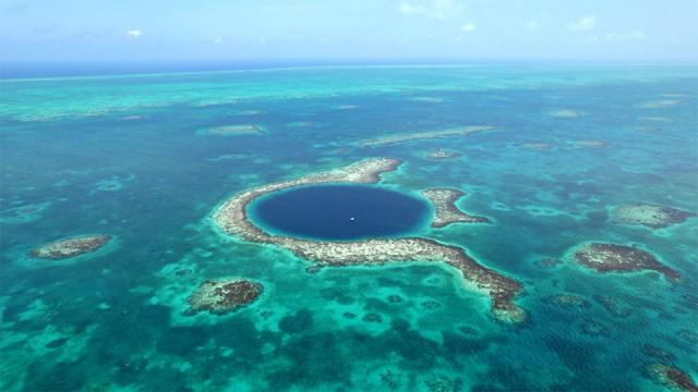 ベリーズのバリアリーフ保護区 〜 絶景！カリブ海の楽園 ベリーズ