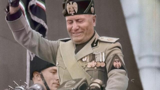 Mussolini, le premier fasciste (1/2) - Le verbe et la matraque