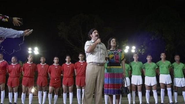 El Espectador publica evidencia que vincula a Pablo con el narcotráfico.
