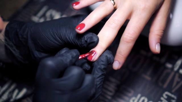 Nail Salon Nightmare 