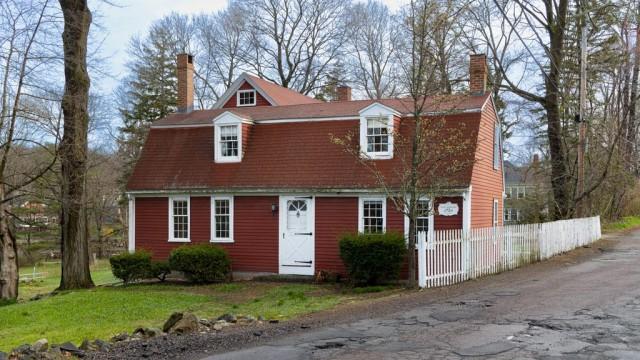 Ipswich: This Really Old House