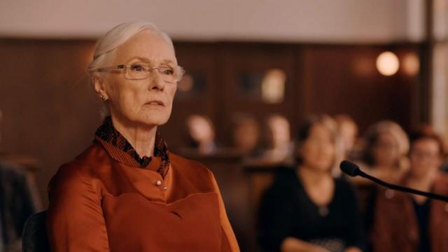 Family Ties, Fractured Truths