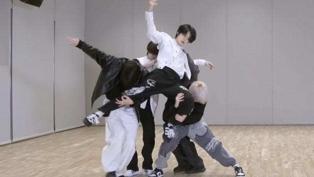 ‘Devil by the Window’ Dance Practice