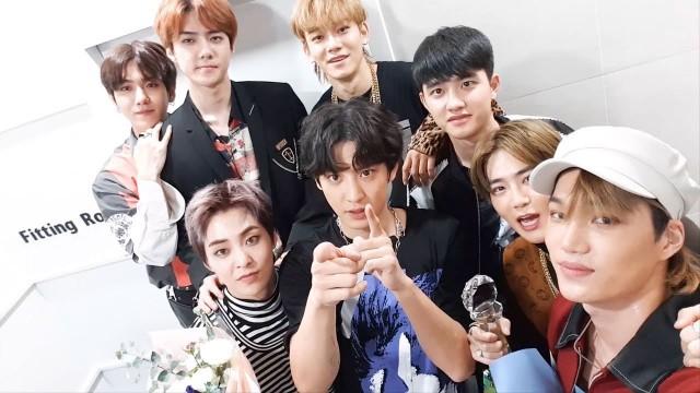 Thank you EXO-L! 'Tempo' 1st WIN