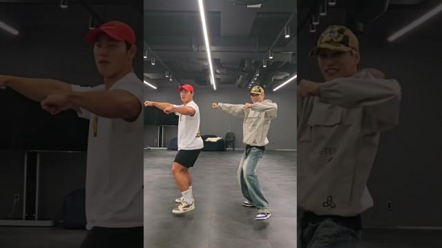 Iron Rovers | #Shorts #KAI #윤성빈 #RoverChallenge