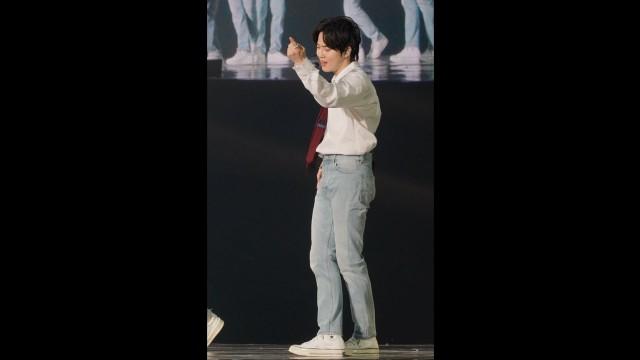[#SUHO Cam] 'LOVE ME RIGHT' | EXO @2023 EXO FANMEETING "EXO’ CLOCK"
