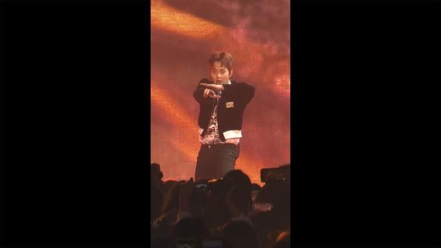 [#XIUMIN Focus] EXO 'Love Shot' @0xFESTA with EXO