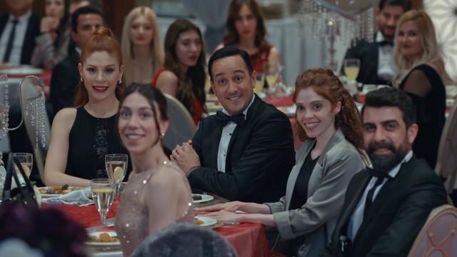 Biz Bir Aileyiz