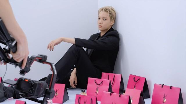 ELLE KOREA Photoshoot behind