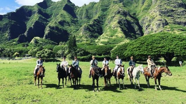 EXO 화보집 'PRESENT ; the moment' Teaser