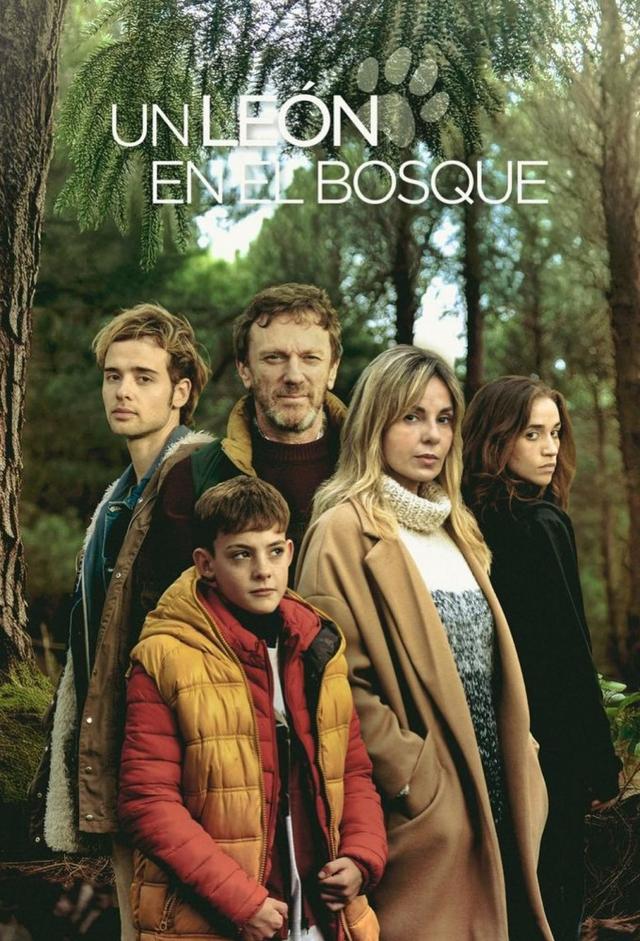 Un león en el bosque