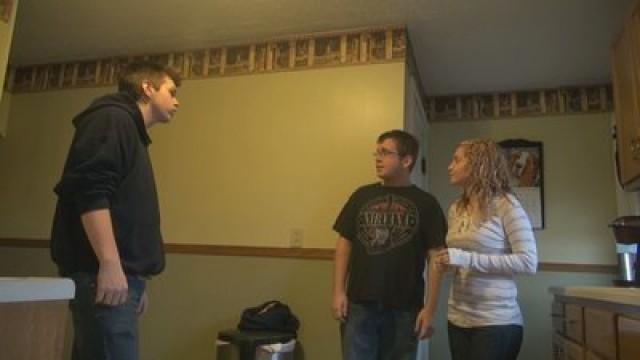 8 Simple Rules (for Dating My Canadian Sister)