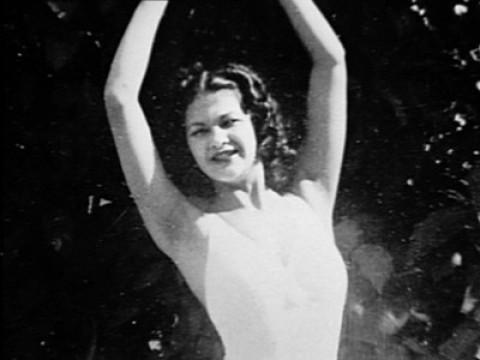 Yvonne De Carlo: Gilded Lily