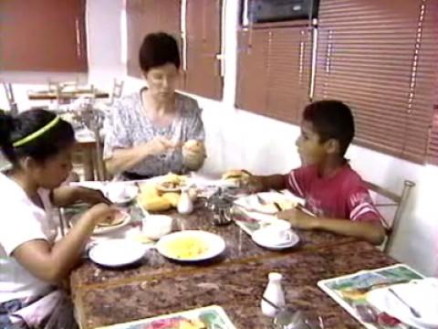 A comme Adoption 2/3