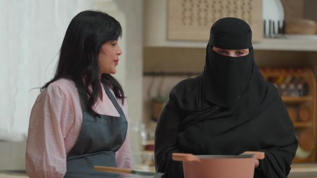 المسقعة خلية النحل بالقرفة