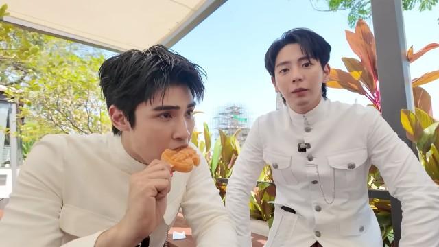 EP.25 | Happy Thai New Year, wearing Thai clothing to worship in Ayutthaya