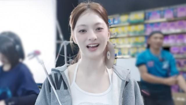 'LIKE YOU BETTER' MV Shooting Behind