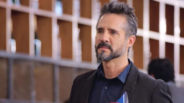 ¿Me quieres quitar a mi esposa?