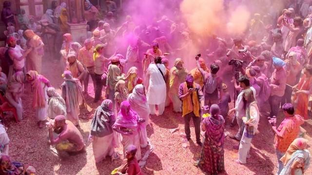 El festival Holi en India - Un rayo de esperanza para las viudas