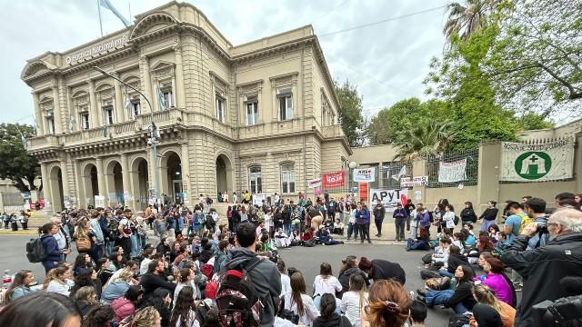 Argentina en un círculo vicioso - Balance de la era Milei