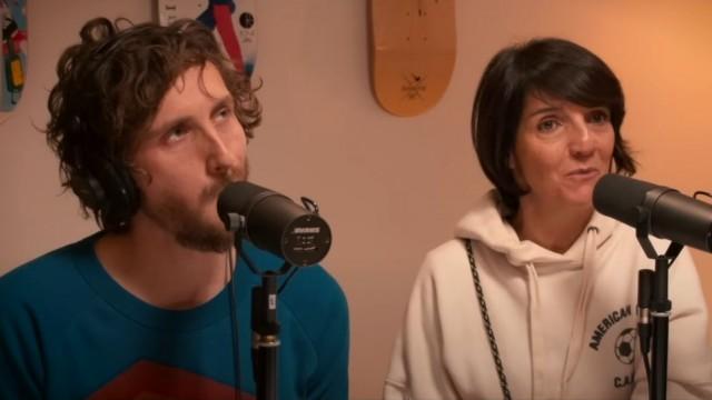 "t'façon, onpeu pu rien dire" avec Florence FORESTI, Baptiste LECAPLAIN et NAVO
