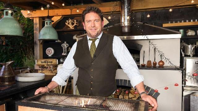 Eamonn Holmes, Danny Jones, The Kingdom Choir