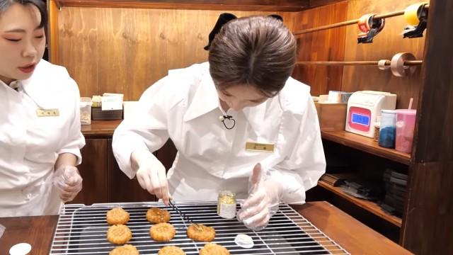 If the first day of work is like this, it's a piece of YAKGWA!!ㅣK-dessert